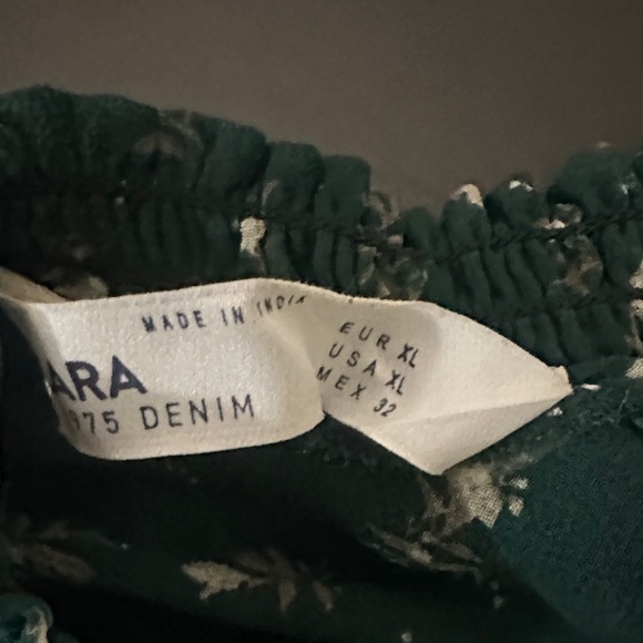 Zara Dark Green Floral Blouse - Picture 5 of 5